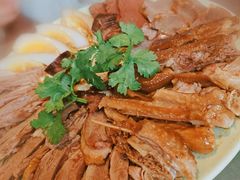 卤狮头鹅七拼-潮界(LU·ONE凯德晶萃广场店)