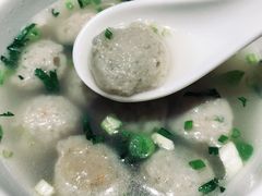 小船鱼丸汤-小船渔村•大连菜•大连焖鱼(黄河路店)