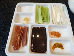 -正德楼果木烤鸭·渔家菜(东港店)