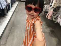 -观音桥步行街