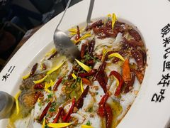 老坛子酸菜鱼（鲈鱼3-4人份）-太二酸菜鱼(广州IFC国金天地店)