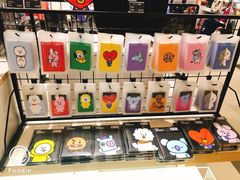 -line friends(明洞旗舰店)