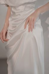 -艾米丽婚纱礼服
