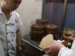 -舒小笼松针小笼包