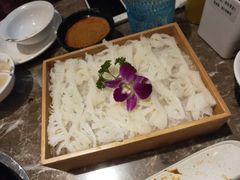 -三人行骨头王火锅(长寿店)