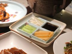 -韵秋荷(宝山龙湖天街店)