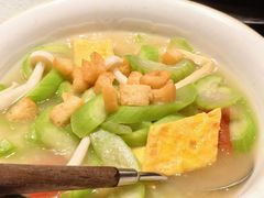 有机鲜腐竹烩丝瓜-饕林餐厅(春熙路店)