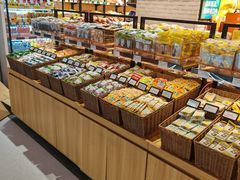 -来伊份(龙之梦长宁店)