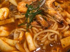 -三清洞摩西韩式年糕火锅(威高广场店)