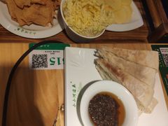 -小小河边鱼(天润城店)