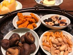 -梅间堂茶馆(绿地缤纷城店)