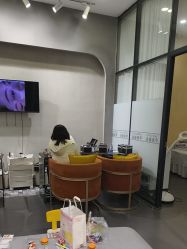 -进巍美甲美睫