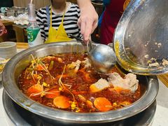 -肖肖酸萝卜鱼火锅(总店)