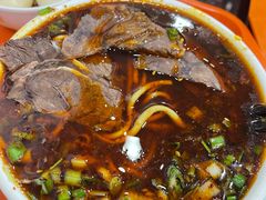 -牛一嘴·兰州牛肉面·大盘鸡(财富中心店)