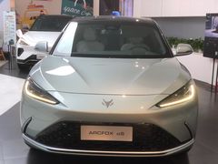 -ARCFOX极狐(世纪金源店)