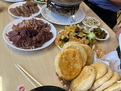 -闫家驴肉老店(华电一校店)