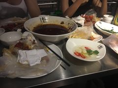 -龙巢盱眙龙虾·牛蛙·烧烤宵夜(八卦岭店)