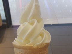 -麦当劳(长兴路万达店)