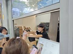 -喜茶(上海淮海中路渔阳里店)