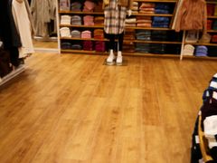 -优衣库(湛江鼎盛广场店)