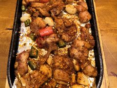 -老东镇啤酒屋海鲜加工·蒸汽海鲜·海鲜烧烤(台东店)