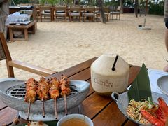 -三亚艾迪逊酒店·海滩烧烤 BARBACOA·现场乐队·浪漫晚餐·烧烤海鲜