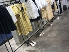 -URBAN REVIVO(西安Momopark店)