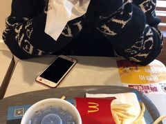 巨无霸经典中薯条套餐-麦当劳(东直门外大街店)