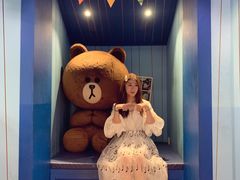 -LINE FRIENDS Garosu-gil Flagship Store