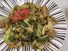 酸菜炒大肠-嘉缤苑