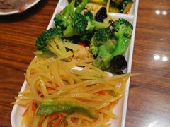 特色凉菜-丝路伊兰·兰州牛肉面(牛街总店)