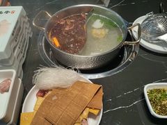-魁牛·潮汕牛肉自助火锅(沈辽路万达店)