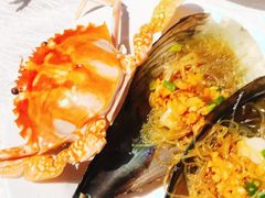 小螃蟹-领鲜活海鲜榴莲自助火锅(东门店)