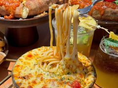 -Dragon Pizza•圆脸龙披萨·牛排餐厅