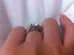 -威德钻石-克拉钻大本营(南京东路店)