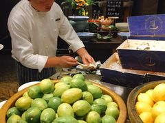 -松山湖凯悦酒店·Café自助餐厅·周末火舞秀表演