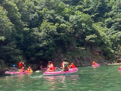 -安吉龙王山峡谷漂流