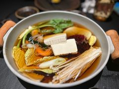 -蟹犇前•帝王蟹雪蟹(陆家嘴店)