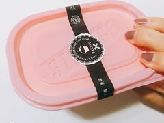 -蜜蜂小象·榴莲千层蛋糕(时代汇11栋店)