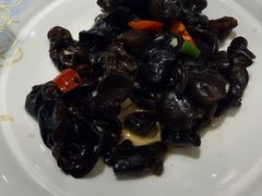 -松沪名灶·豆浆鱼头·新上海菜(飞航吾悦广场店)