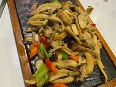 -黑青稞庄园·新式藏餐·牦牛肉汤锅(新都桥店)