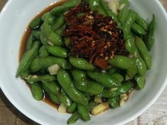 -靓靓蒸虾(恩施新天地店)