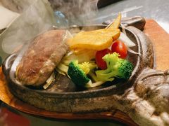 肉眼扒-JUKEBOX玖部音乐餐厅(华侨城店)