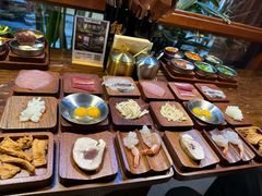 -银米·云南传统过桥米线(双廊黑金冠店)
