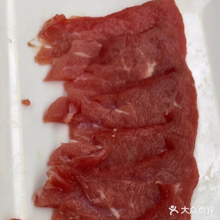 首推他们家的鲜切羊肉，每日现宰现切，肉质鲜嫩