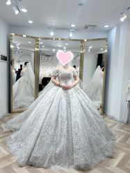 -予白婚纱礼服馆