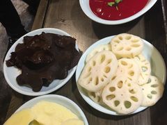 -红九格老火锅(三峡广场店)