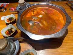 -野山舂·贵州现舂酸汤牛肉(鸿通城店)