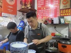 -叶新小吃店(来凤小区总店)