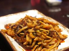 鱼香肉丝-三俞竹苑(红旗街万达店)